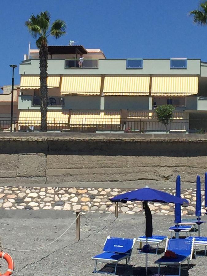 Le Zagare Apartments SantʼAlessio Siculo Kültér fotó