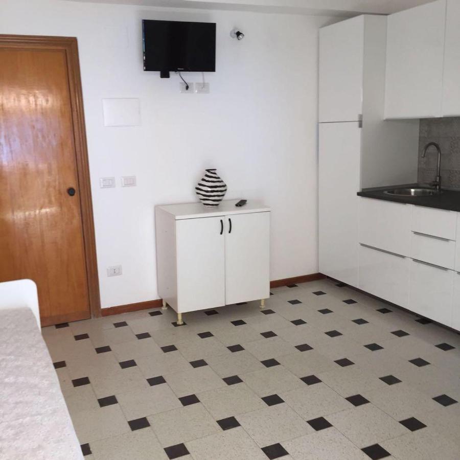 Le Zagare Apartments SantʼAlessio Siculo Kültér fotó